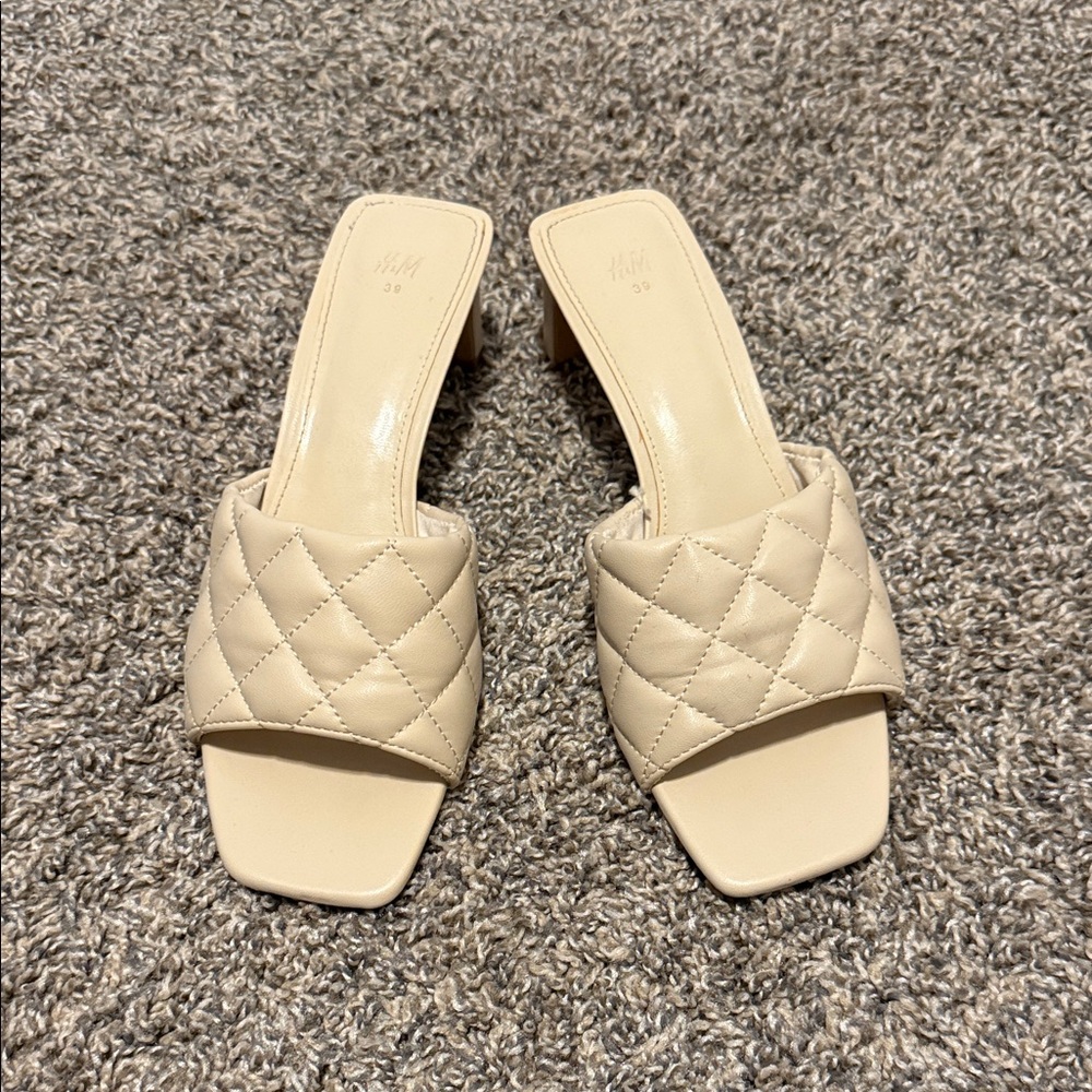 H&M Beige Quilted Women's Mules